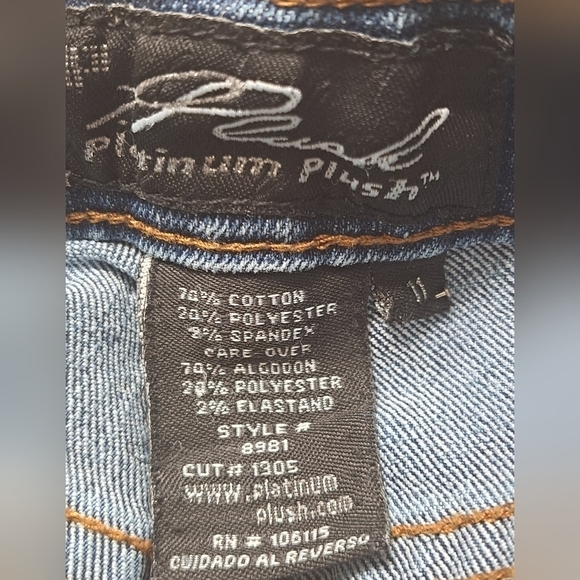 Platinum Plush Cropped Jeans With Open Side Rhinestones Size 11 - Picture 9 of 9